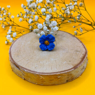 Pierścionek niebieski kwiat